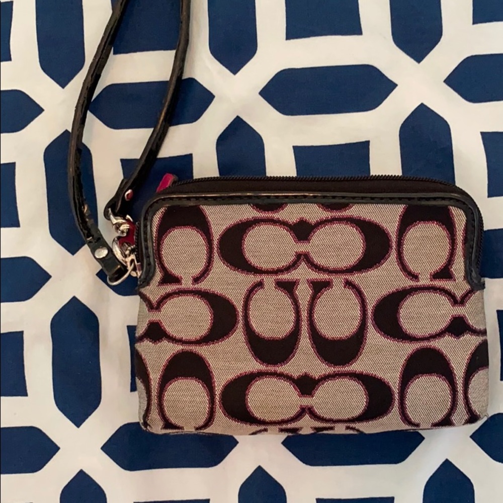 Coach Wristlet - Picture 8 of 8